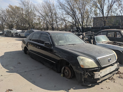B & B Foreign Car — yonke en Kennedale