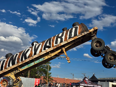 Central Auto Parts — yonke en Denver