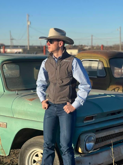 Clark's Auto Parts and Wrecker Service — yonke en San Angelo
