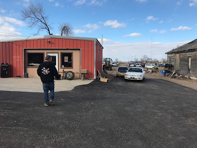 Clark's Auto Sales & Salvage — yonke en Amarillo