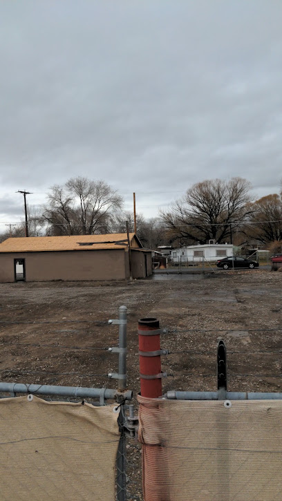 Dave's Auto Salvage — yonke en Clifton