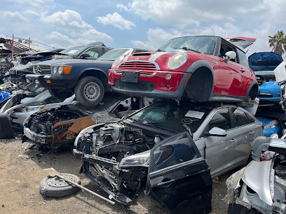 H K Auto Salvage — yonke en Montebello