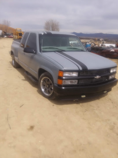 Iron King Auto Salvage — yonke en Humboldt