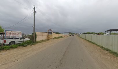 Martinez Used Auto Parts — yonke en Laredo