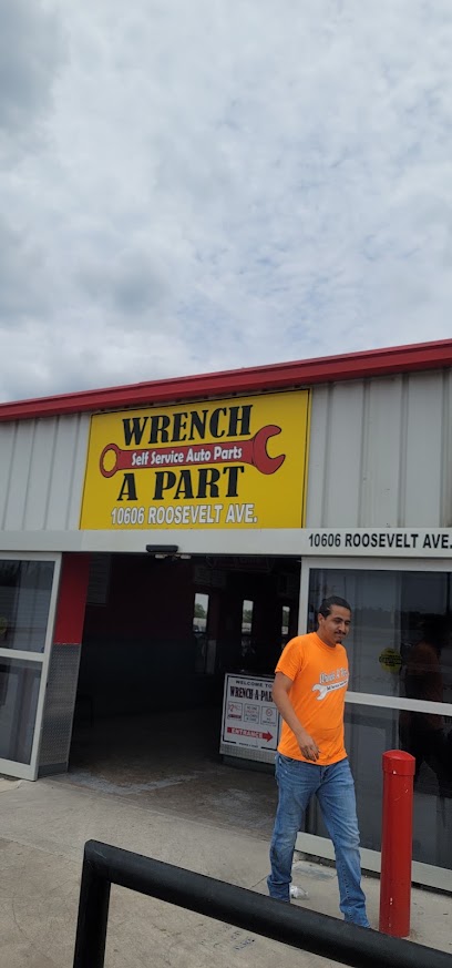 Roosevelt Wrench A Part — yonke en San Antonio