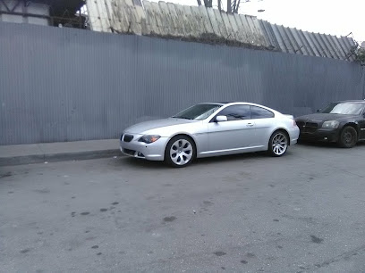 Tony's Auto Parts — yonke en Los Angeles