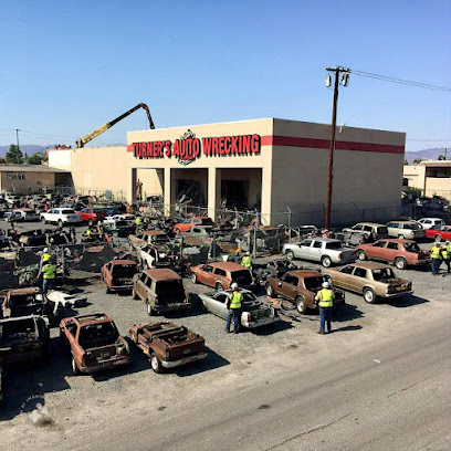 TURNERS AUTO WRECKING — yonke en Fresno