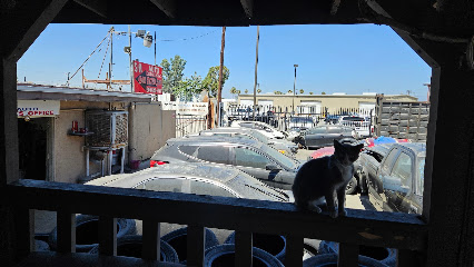 West Coast Auto Wrecking Inc. — yonke en Montclair
